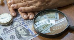 240_F_220708506_DiIAdhNudQqmUL1b1Tn4yhFwbQHNaqId